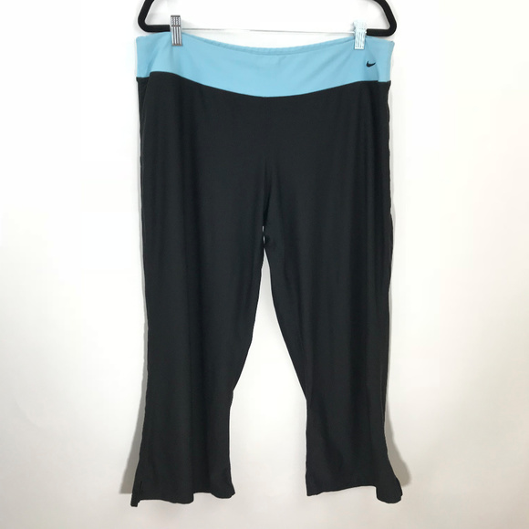 Nike Pants - Nike Women Workout Tights Capri FitDry XXL